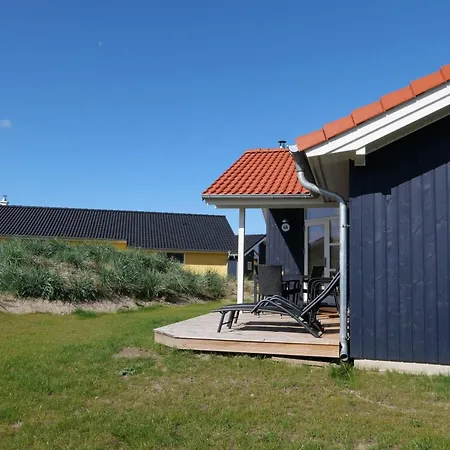 Stylish Baltic Retreat With Fireplace 펜션 *