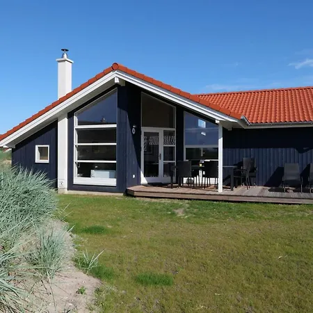 펜션 Stylish Baltic Retreat With Fireplace *
