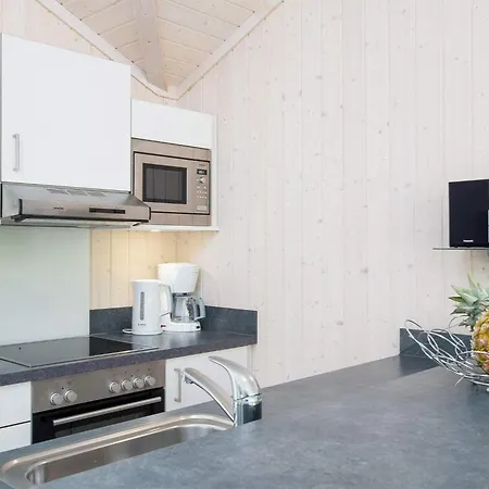 펜션 Stylish Baltic Retreat With Fireplace