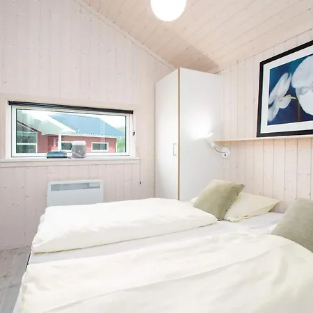 펜션 Stylish Baltic Retreat With Fireplace Großenbrode